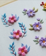 Continuous pattern of flower embroidery. Learn 3D embroidery techniques  using felt